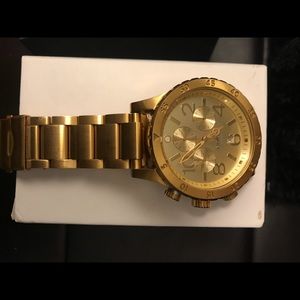 Nixon 48-20 CHRONO  **open to offers**